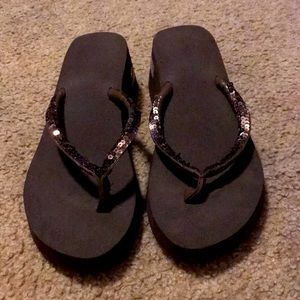 Womens flip flops size 9